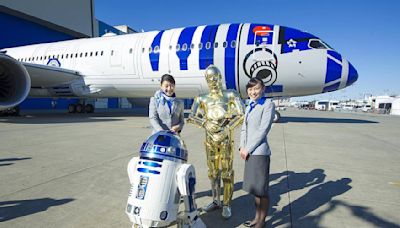 預期數百名星戰迷集結松機 見證全日空R2D2彩繪機最後降落