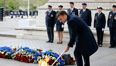 Macron erinnert bei Gedenkfeier in Paris an Ende des Zweiten Weltkriegs