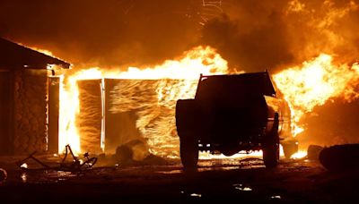 'Firenado' rips through California in year's biggest blaze