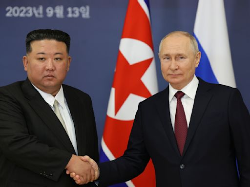 De cara a su encuentro con Kim, Putin promete que juntos superarán las sanciones