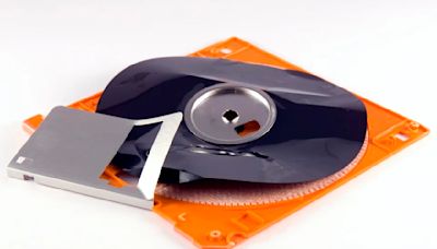 日本政府終於打贏了擺脫軟磁碟的「戰爭」