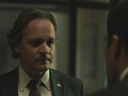 ...Peter Sarsgaard Talks Finale Twist and Defends Tommy: ‘He’s a F—ing Machine … I’m Surprised People Have Any Issue’