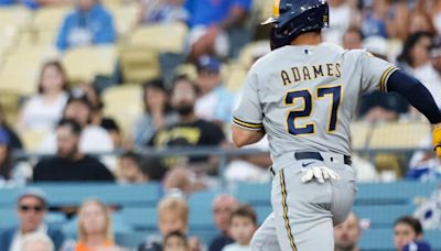 Adames pega 2 jonrones y remolca 4 carreras en el triunfo de los Cerveceros sobre los Rays en la MLB