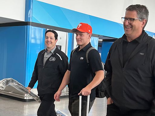Michkov has landed — Flyers' top prospect arrives to team (in a Phillies hat)