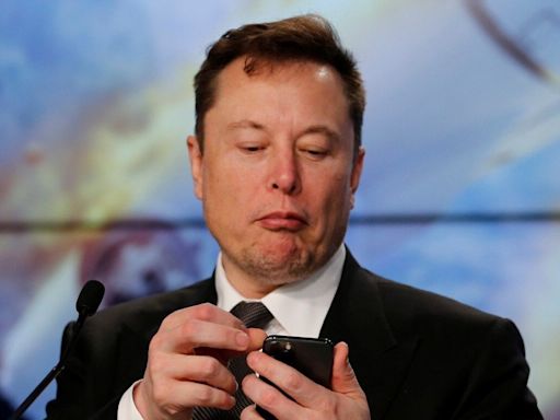 Elon Musk promises not to promote crypto amid surge of social media scams
