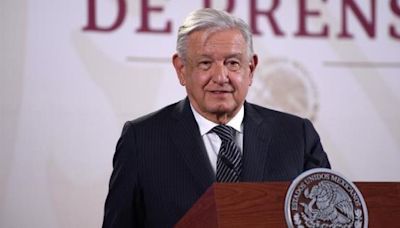 Defensa de Andrés Manuel López Obrador sobre vallas en Palacio Nacional