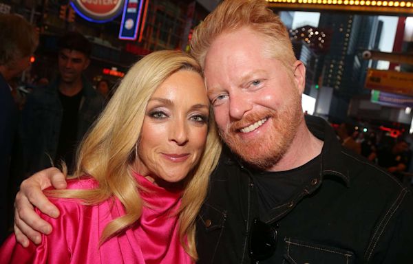 Jesse Tyler Ferguson Recalls Jane Krakowski Recognizing Him as Her Starbucks Barista: 'This Is Where I Know You From?'