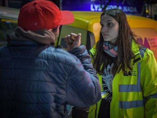 "Para que nadie duerma en la calle": refuerzan los operativos en la Ciudad por el frío intenso