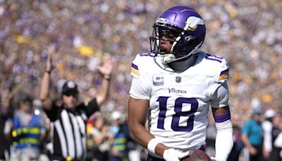 Justin Jefferson sets the tone as unbeaten Vikings survive to beat Packers at Lambeau