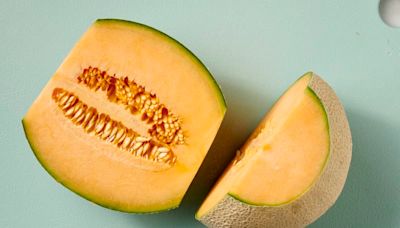 4 Ways to Tell if a Cantaloupe Is Ripe