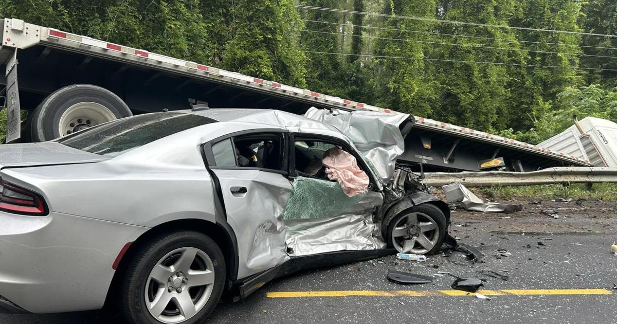 Wreck closes Highway 51, two tractor trailers and two passenger vehicles involved