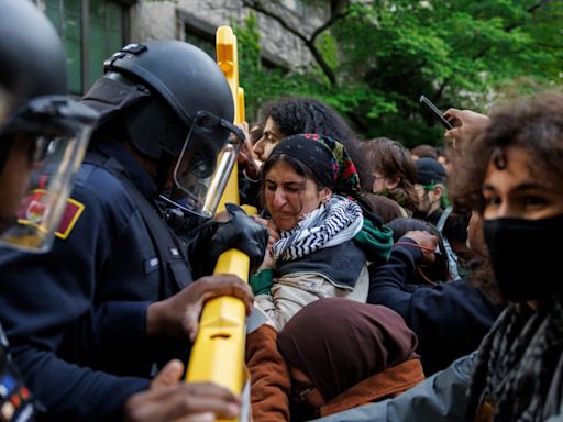 Photos: University of Chicago protest encampment cleared by police