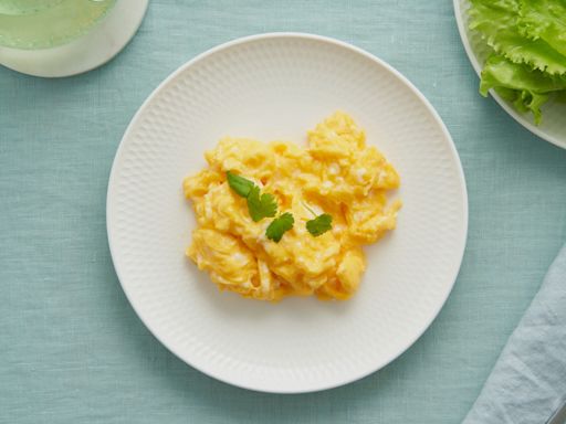 How to Make the Best-Ever Soft Scrambled Eggs, According to Bobby Flay