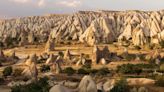 La ciudad subterránea que existió en secreto por miles de años debajo del Valle del Amor de Turquía