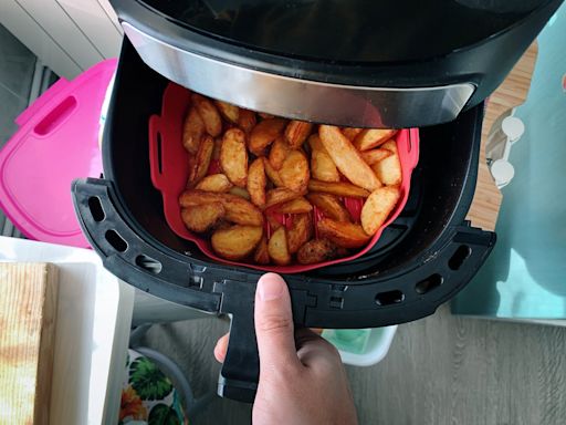 Homemade air fryer potato chips recipe