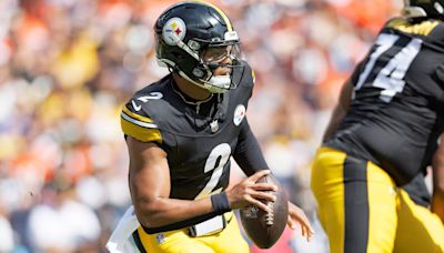 Steelers' Mike Tomlin announces QB plan for Week 3: 'We're readying ourselves around Justin' Fields playing