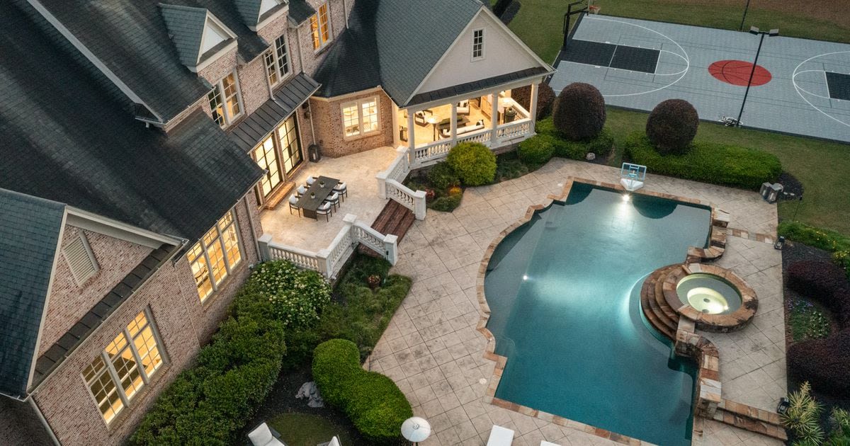 Photos: Super Bowl champ lists $5m Georgia mansion over 6x larger than most homes