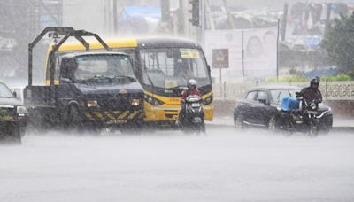 Weather Updates: Mumbai, Thane Likely To Receive Very Heavy Rainfall In Next 48 Hrs, IMD Issues Red Alert for Central Maharashtra...