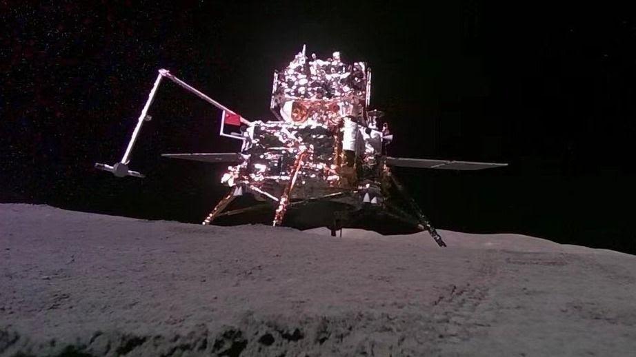China space probe returns with rare Moon rocks