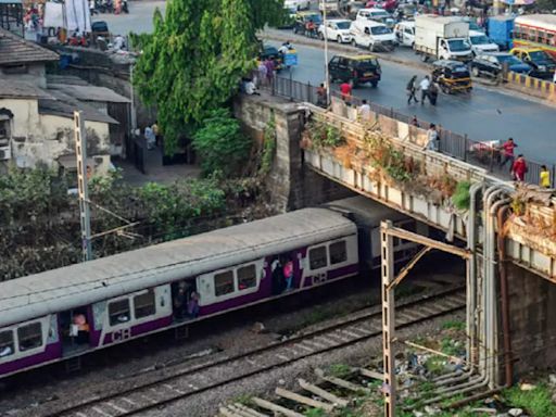 Mumbai traffic police announce road restrictions for two years as Sion ROB is set to be demolished | Mumbai News - Times of India