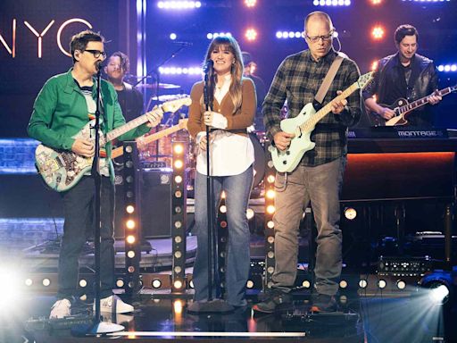 Kelly Clarkson Performs Weezer's 'Say It Ain't So' with Rivers Cuomo and Patrick Wilson for Kellyoke