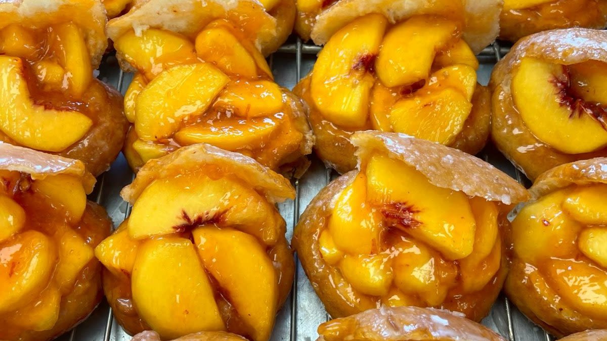 The Donut Man's peachiest treats are here (but only for a short time)