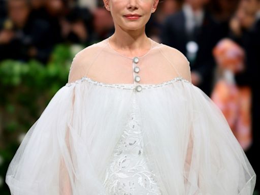 Michelle Williams Rocks Bubblegum-Pink Pixie Cut at Met Gala