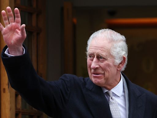 Carlos III retomará su actividad pública tras un “periodo de tratamiento” contra el cáncer