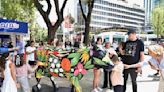 ¡Ya llegó CowParade 2024 a Reforma! Todo sobre la exposición de vacas inspirada en París 2024