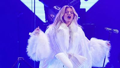 Bebe Rexha fue agredida en su concierto y corrió a 10 personas