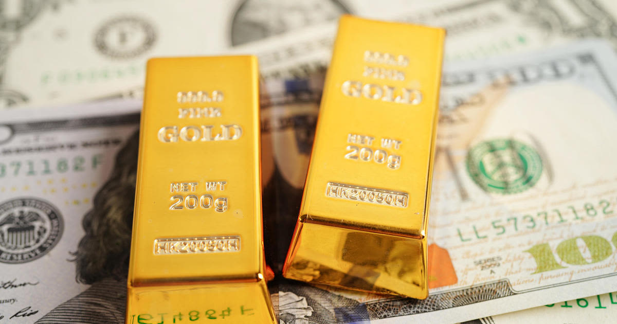 Should you buy gold before the July Fed meeting? Here's what experts say