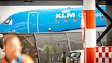 Tragedia en aeropuerto de Ámsterdam: un hombre murió al ser succionado por el motor de un avión en marcha