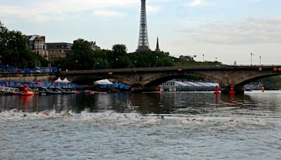 Triathlon-Mixed relay swim training session cancelled over Seine water quality