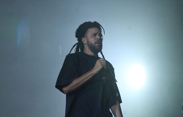 Drake seemingly shades J. Cole on fake Instagram account