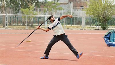 Mother taught him to throw javelin with bamboo sticks; son wants to live her dream