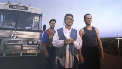 Priscilla – la Regina del deserto, in arrivo il sequel con Terence Stamp, Guy Pearce e Hugo Weaving