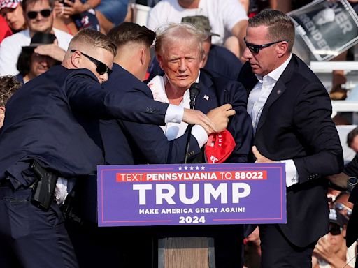 Former Secret Service officials say agents should've kept Trump low, not fist pumping