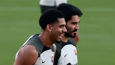 Gündogan y Araujo zanjan sus diferencias en un cara a cara