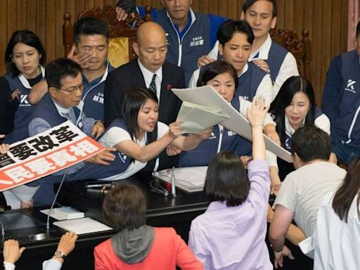 國會擴權法案如三讀通過 政院視通過版本不排除「先覆議再釋憲」