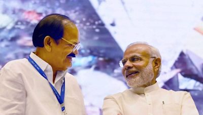 'People Like Him Make Our Nation Better, More Vibrant: PM Modi Pens Note To Venkaiah Naidu On His Birthday - News18