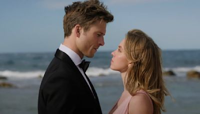 ...Way Anyone But You Separated Out Sydney Sweeney And Glen Powell's Real And Fake Romance Scenes, And It's Super Cool...
