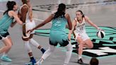 Las Connecticut Sun mantienen el rodillo; una flagrante a Caitlin Clark causa polémica en la WNBA