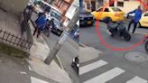 Le dio hasta con el casco: motociclista golpeó a un adulto mayor que “se le atravesó” en Envigado