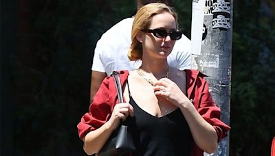 Jennifer Lawrence Wore the Staple Bag Everyone Needs, and I Found Lookalikes From $17