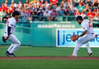 Red Sox’ Alex Cora explains playing Enmanuel Valdez or David Hamilton at 2B