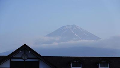 封山期間仍前往登山 4名登山客攀富士山死亡