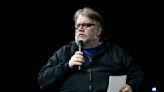 Guillermo del Toro, cansado de la protesta vacía por "los Chaparro" y "los Derbez"