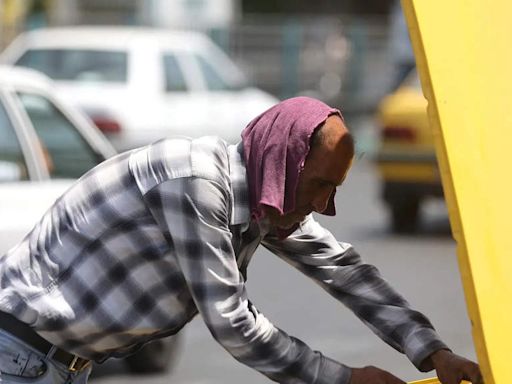 Heat wave forces Iran to shutter government offices and banks, electricity consumption soars - The Economic Times