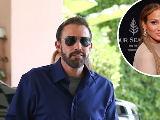 Ben Affleck Upgrades Look, Dyes Facial Hair After Jennifer Lopez Split