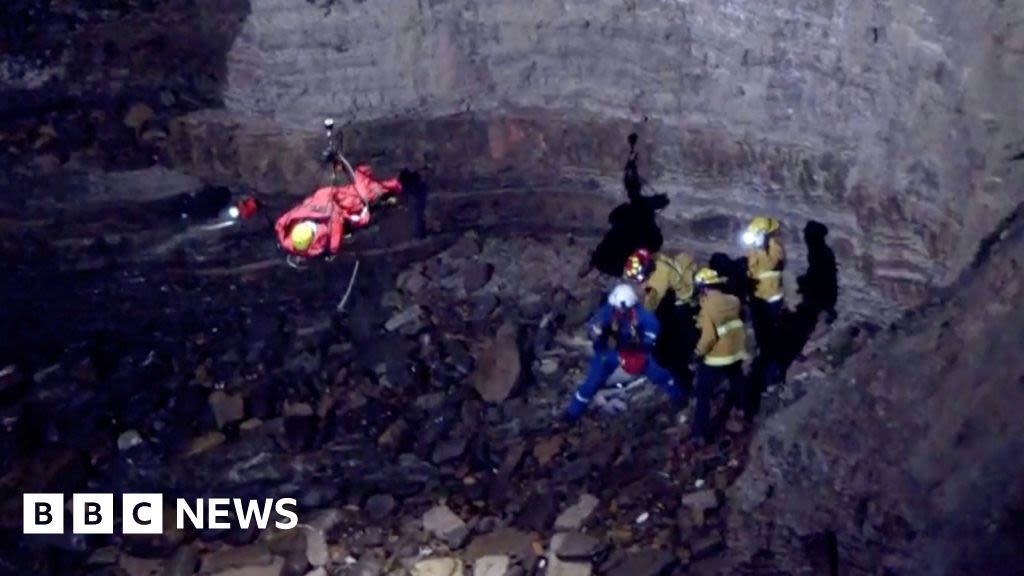 Video shows air rescue after man falls from cliff in LA